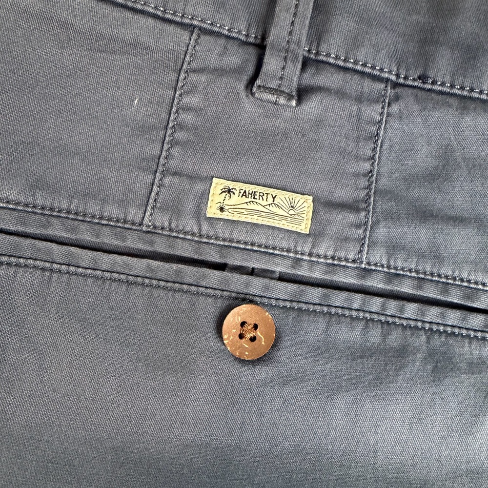 Faherty Men's Flat Front Shorts in Slate Blue - Picture 3 of 4
